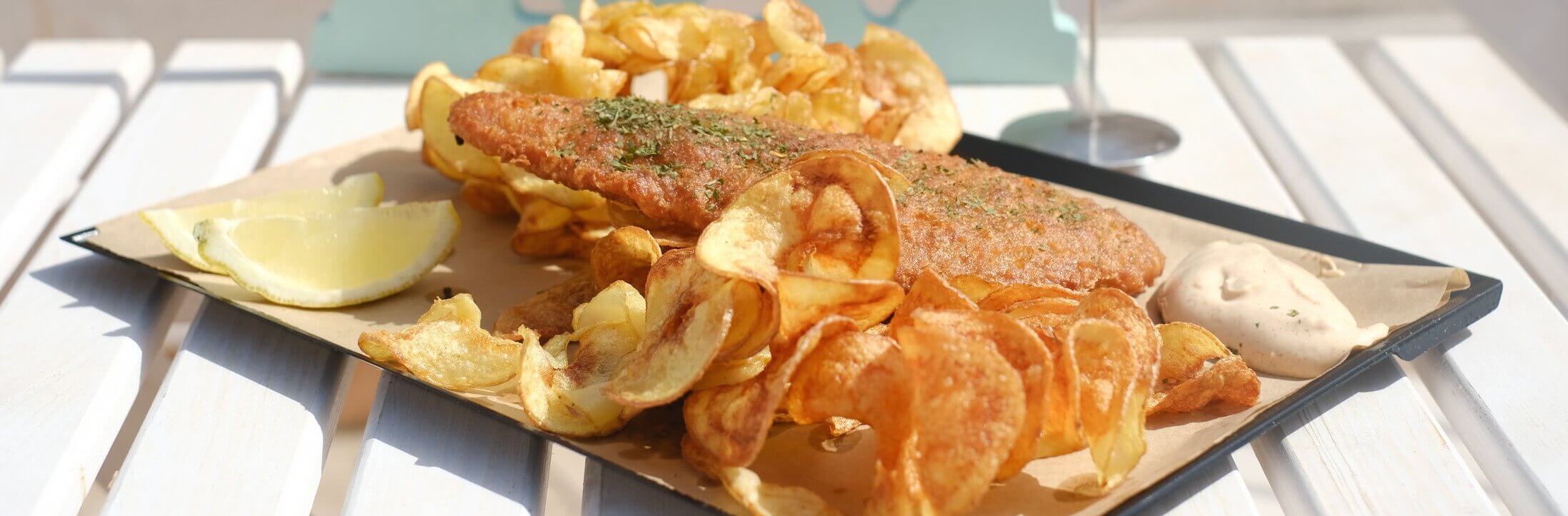 ronis-deli-fish'n'chips-burger-playa-den-bossa